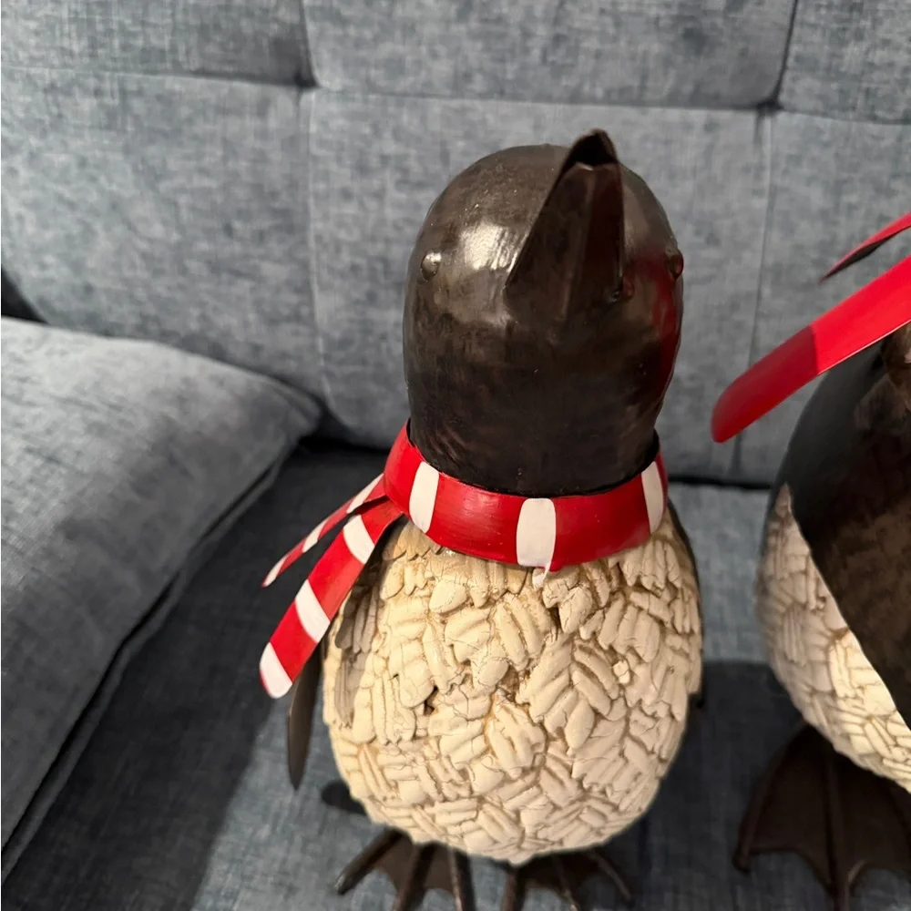 Plow and Hearth vintage penguin pair. - Picture 4 of 7